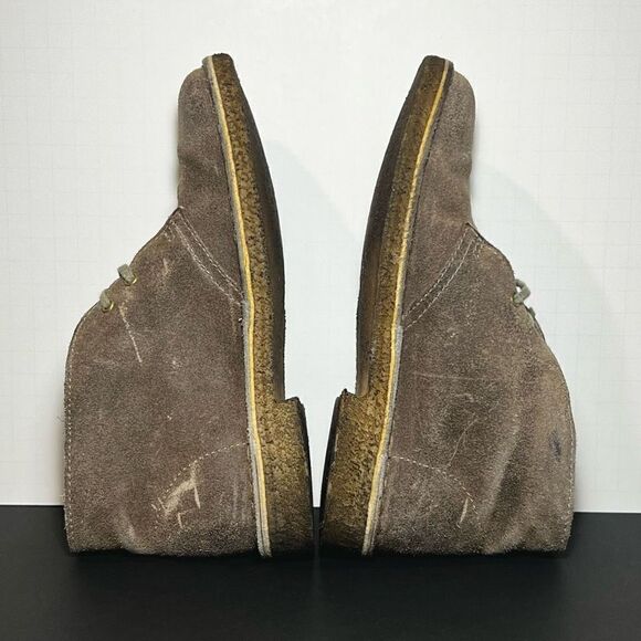 Womens CLARKS Desert Boot Distressed Taupe Chukka Boots / Size 6 - Picture 7 of 11